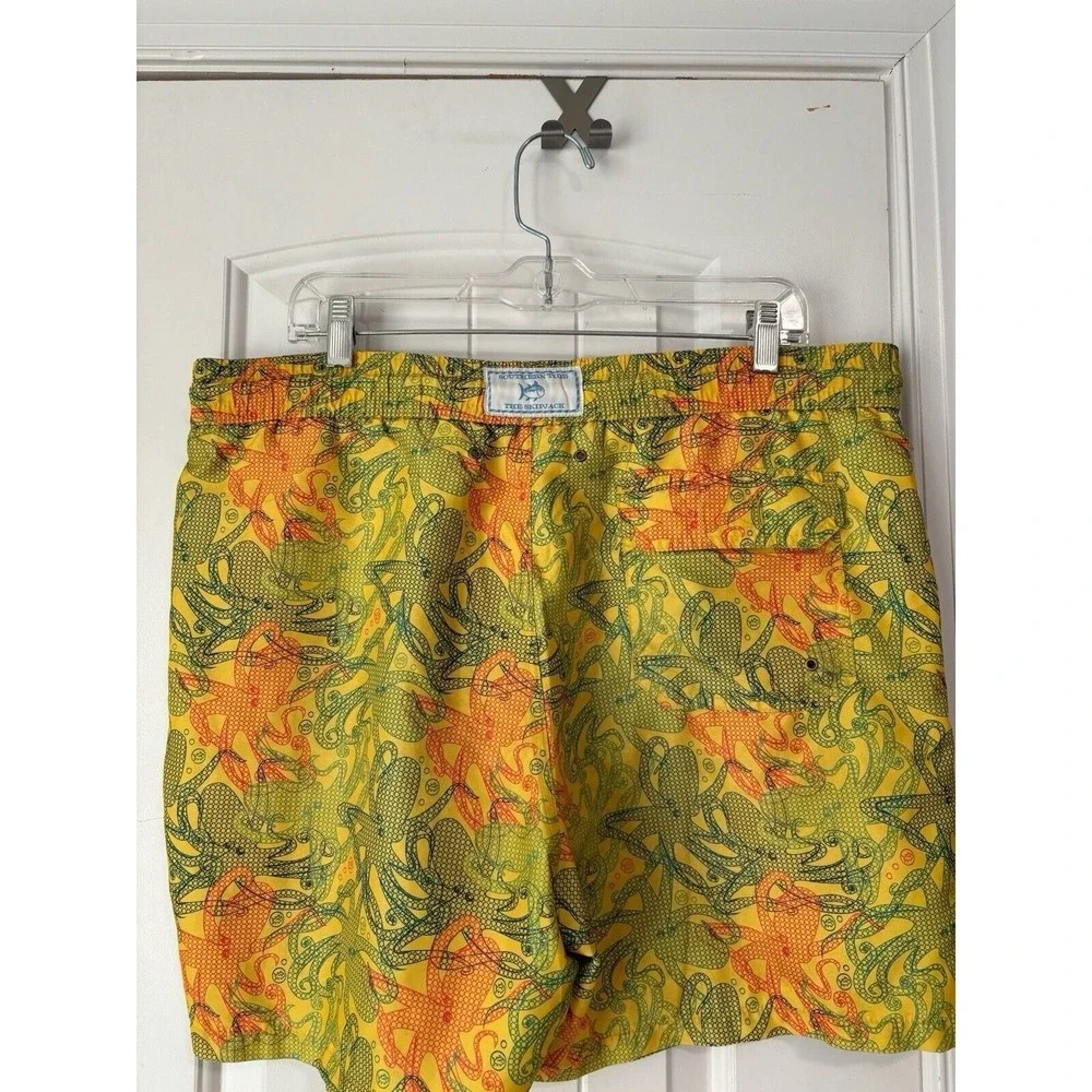 SOUTHERN TIDE Men's Yellow Blue Print Swim Shorts Trunks Board Shorts Size M EUC